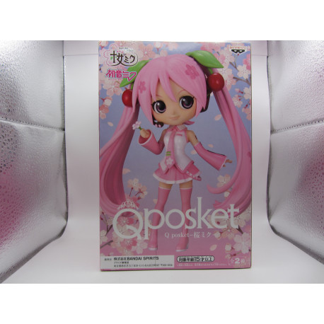 Hatsune Miku Qposket - Sakura Miku