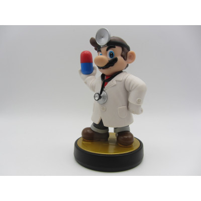 Amiibo Doctor Mario