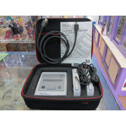 Nintendo Super Famicom Classic Mini + Funda