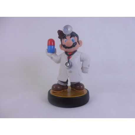Amiibo Doctor Mario