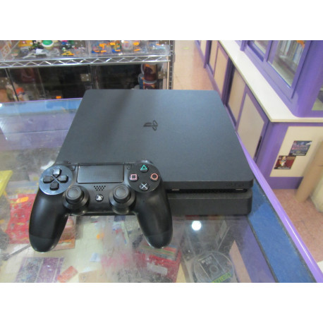 Playstation 4 Slim 1TB (Solo venta en tienda)
