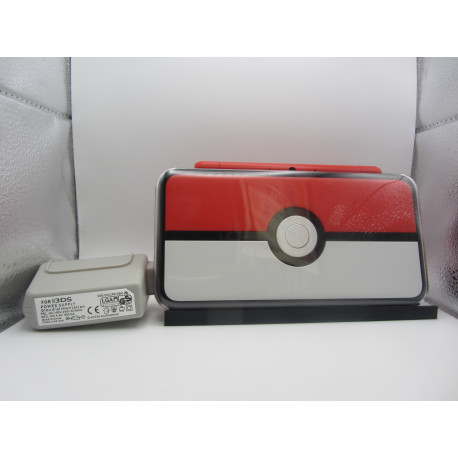 New Nintendo 2DS XL Poké Ball Edition Coreana (Solo venta en tienda)